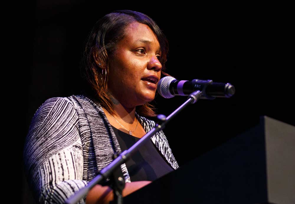 Myeshia Patterson speaks at event